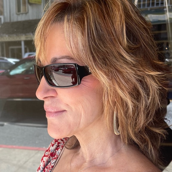 Gucci Vintage Black Sunglasses - Picture 6 of 8